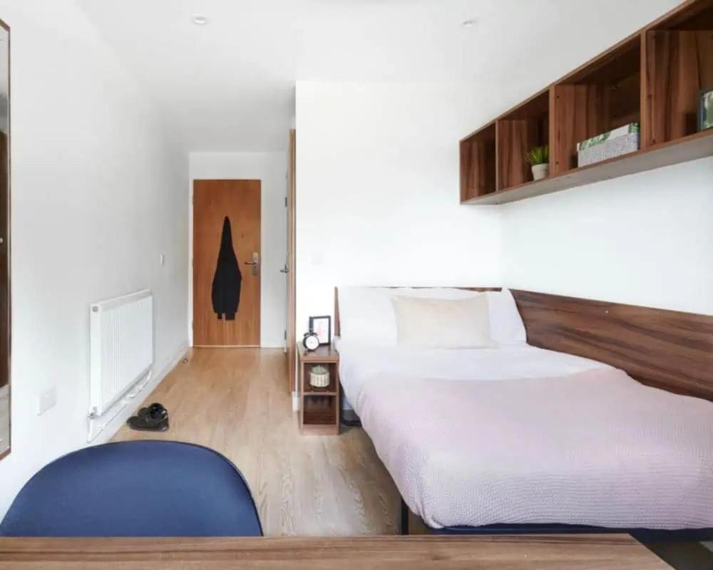 Zeni 5 Bed Apartment In Central אקסטר מראה חיצוני תמונה